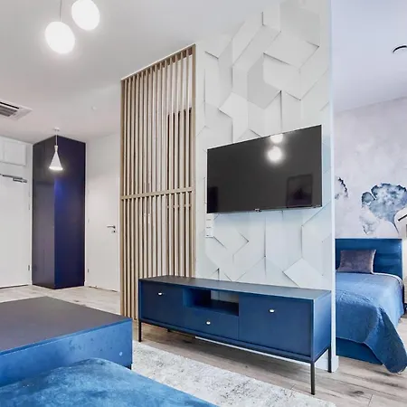 - Seaside Garden Apartment