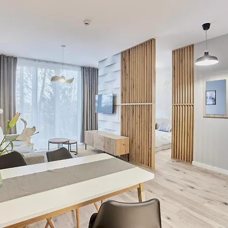 - Seaside Garden Apartment *